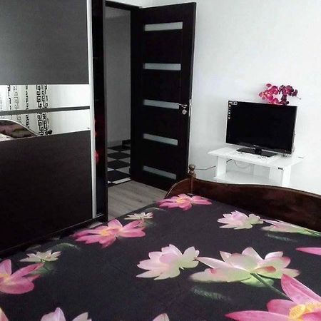 OrşovaApartament Ela Eleganceアパートメント エクステリア 写真